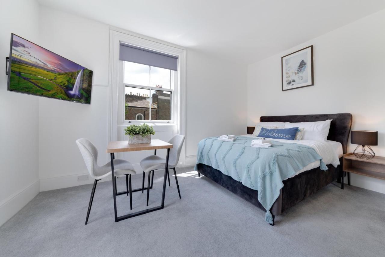 Suites By Rehoboth - M'Nuchah - Camden Road London Eksteriør bilde